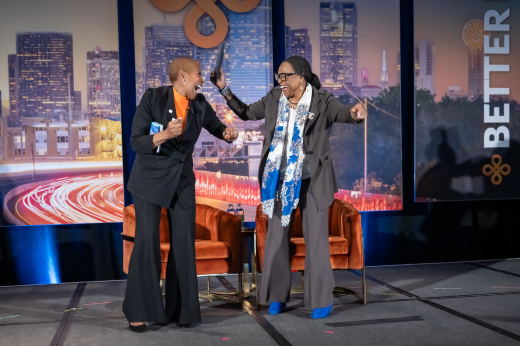 Cynt dancing on Stage